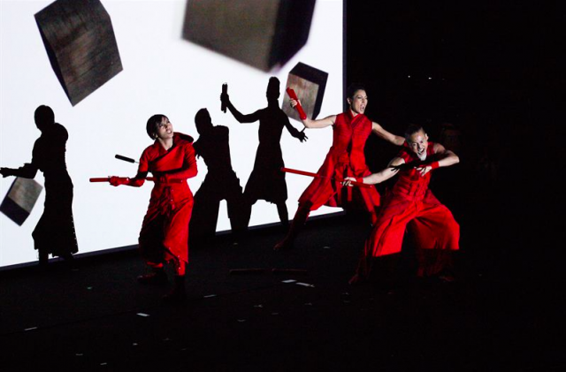 Orientarythm-performanssiryhmä.