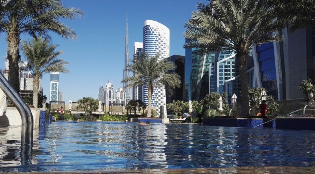 JW Marriot Marquis Dubai hotellin uima-altaalta.