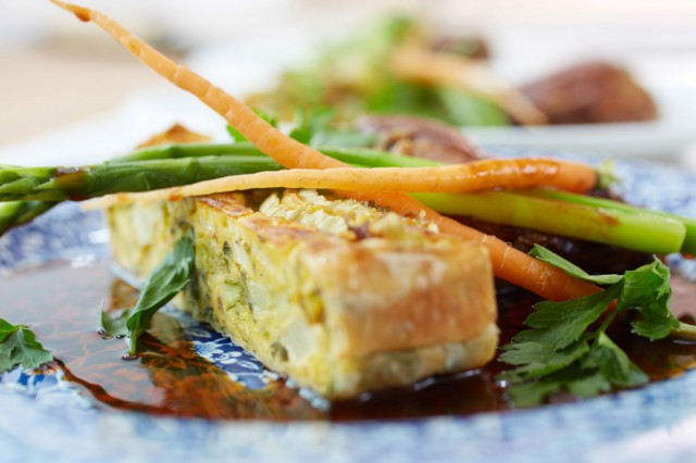 Ylikypsää ankankoipea ja parsefenkolipiirasta