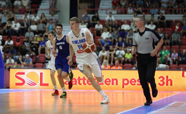 Monipuolinen Markkanen: pitkä ja vahva, mutta silti taitava ja nopea heittäjä.