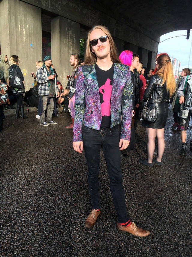 Tyylikkäimmät pukeutuivat kasarikeikari-lookiin päästä varpaisiin.