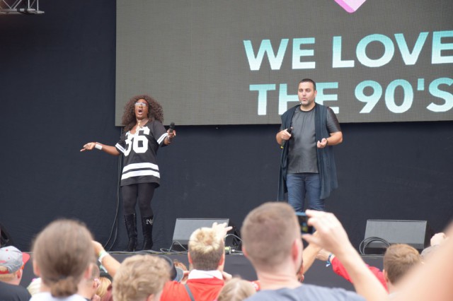 Culture Beat sai johdateltua bilekansan oikeaan tunnelmaan.