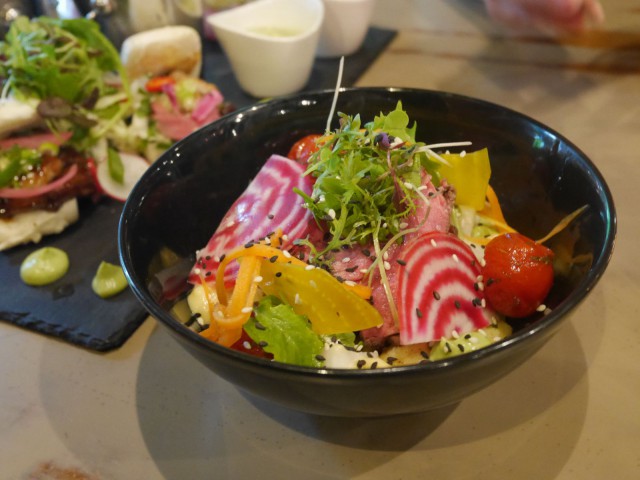 Kingi beeffi -salaatti pieneen nälkään