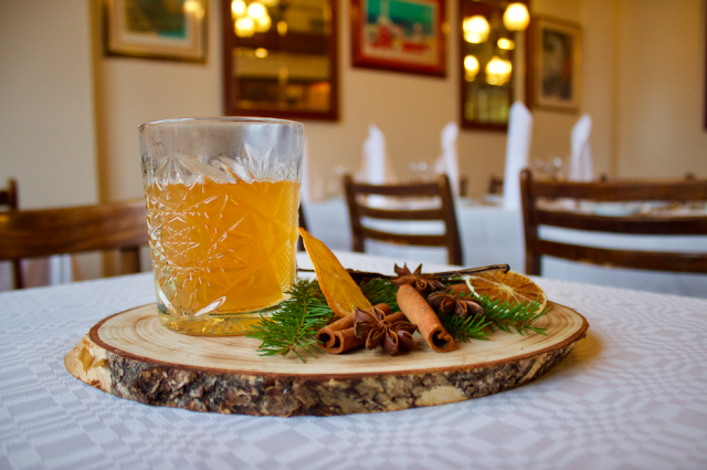 Raikkaan keltainen juoma on Lyonin versio Normandian totista.