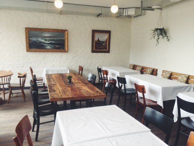 Salissa on perinteinen, mutta raikas tunnelma.