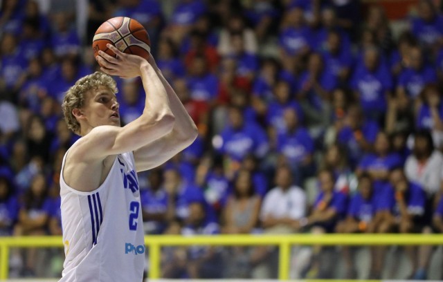 Lauri Markkanen heittää paremmin kuin lähes kukaan mittaisensa.