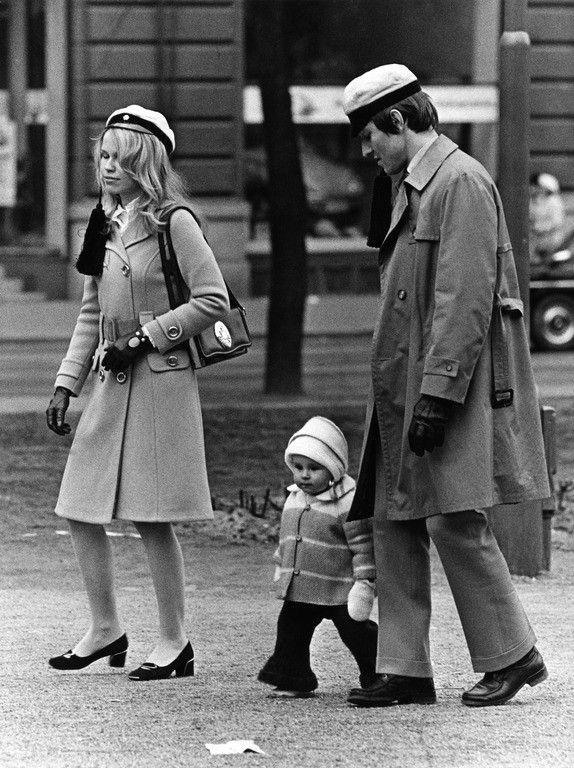 Teekkariperhe vuonna 1972