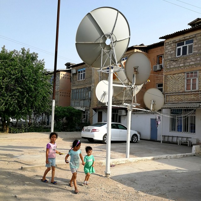 Lapsia Turkmenistanissa