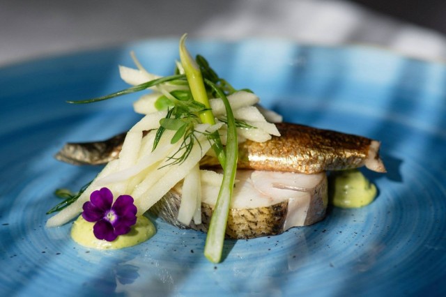 Haikon Kartano: Paikallista kuhaa ja silakkaa, omenaa ja yrttejä omasta puutarhasta