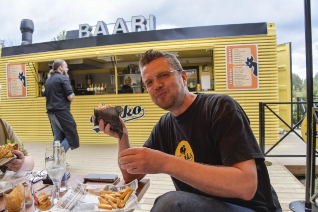 Toimitusjohtaja Rami Aarikka sai idean panimoravintolasta alkukesästä. Kuuden viikon kuluttua ravintola oli jo toiminnassa.