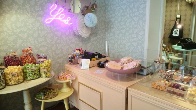 Kassatiski on ihanan vanhanaikainen ja simppeli.