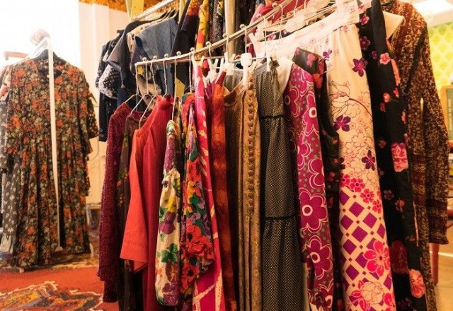 Frida Marinasta kukkaismekkofanit löytävät varmasti etsimänsä.