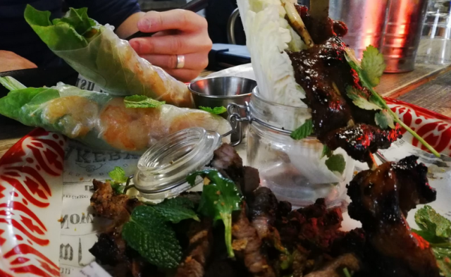 Thaitapas valikoimaa