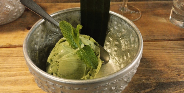 Eksoottinen vihreä tee jäätelö