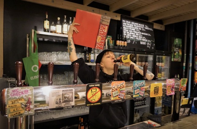 Mic Check -hanoissa testaillaan Olarin Panimon tuoreimpia uutuusjuomia.