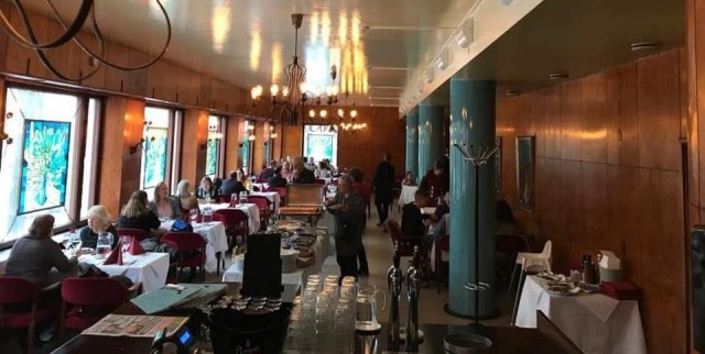 Arkisin Meicussa tarjoillaan perinteistä kotiruokalounasta noutopöydästä.