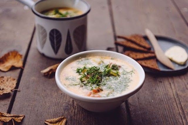 Jasperin lohikeitto on valmistettu vastuullisesti kasvatetusta suomalaisesta kirjolohesta.