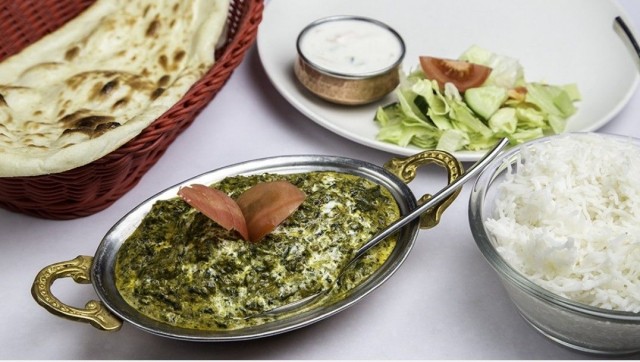 Tilichon saag kofta eli pinaattipyörykät tuorejuusto-kermakastikkeessa.