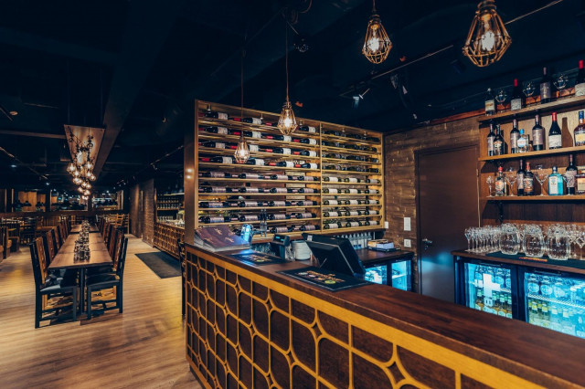 Louis on panostanut myös viineihin.