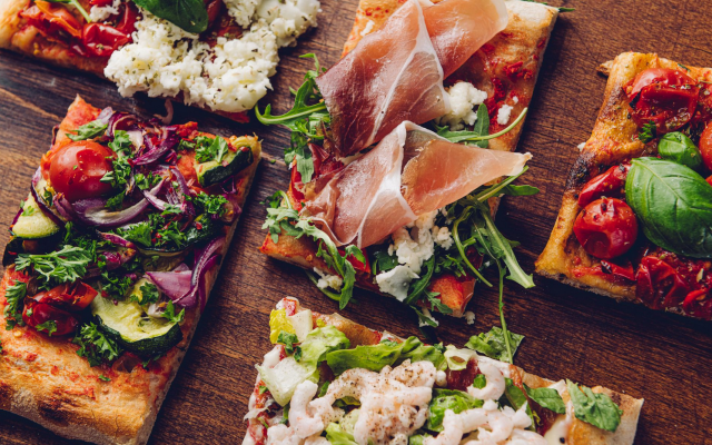 Pizzarium tarjoilee areenalla roomalaisia levypizzoja kahden ravintolan voimin.