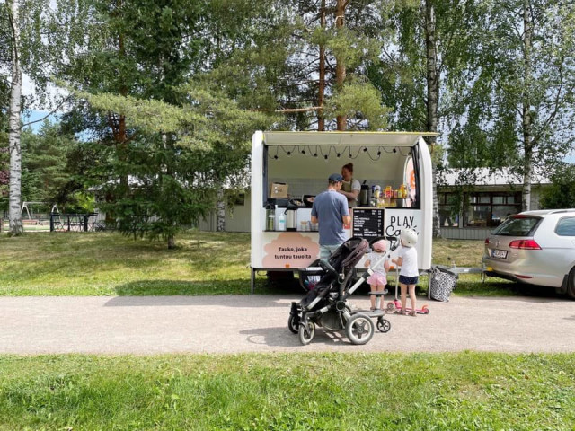 Play Café tuo iloa lapsiperheille.