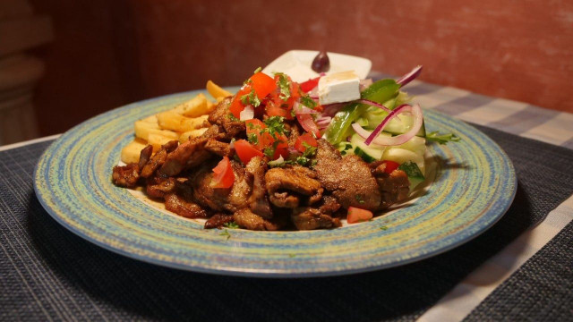 Marinoitu porsas on yksi Thalassa-ravintolan suosituimmista annoksista.