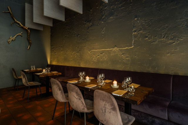 Naturassa tinkimätön laatu ja rento illanvietto kulkevat käsi kädessä.