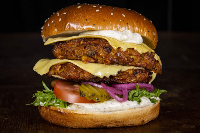 Pancho Villan jättivegehampurilainen on nälkäisen valinta.