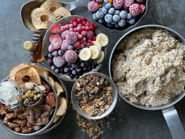 Steelcut Nordic tarjoilee puuronsa maailman pohjoisimman kauramyllyn rouhimasta gluteenittomasta kaurasta, jonne kaura tulee suomalaisilta viljelijöiltä.