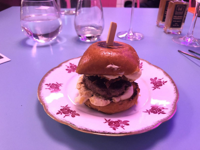 Akseli Herlevin uusi konsepti tarjoaa elämyksiä kaikille aisteille.