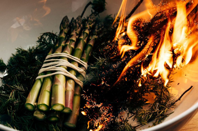 Avotuli on Brasan kulmakivi.