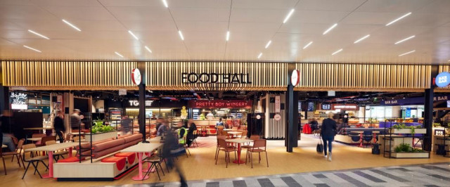 Uusi ravintolamaailma avasi ovensa lentokentälle 9.5.