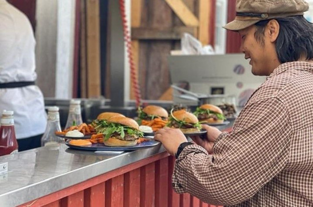 Mestarin Burgeri on tämän kesän hittiherkku!