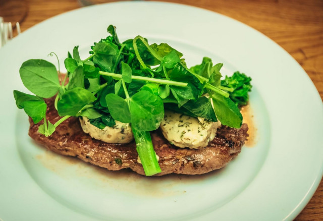 Skaalin ruokalistalta löytyy vaihtoehtoja jokaiseen nälkään.