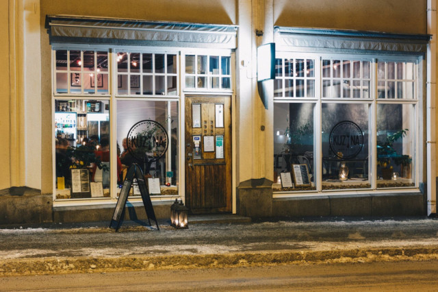 Kuzina Wine & Daily tarjoaa ainutlaatuisen makuelämyksen käyttäen luonnonläheisiä sekä itsevalmistettuja tuotteita.