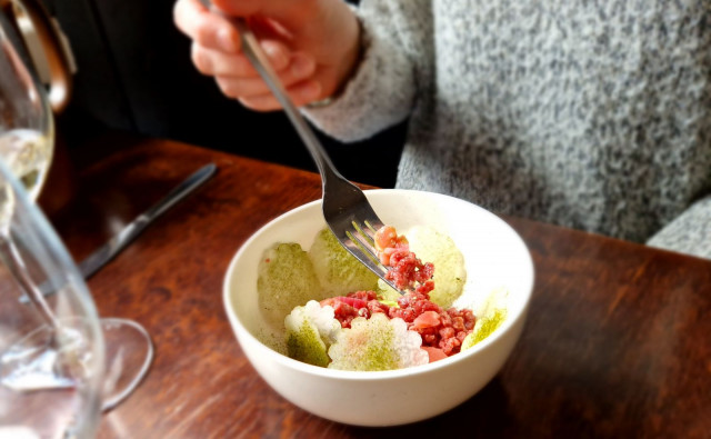 Toisena alkuruokana tartaria