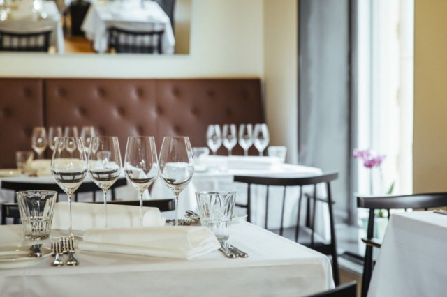 Vinkkeli luottaa klassiseen linjaan.