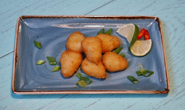 Musiikkiklubin lomassa maistuvat vaikkapa vegaaniset sormisyötävät.