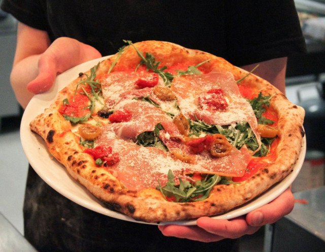 Don Franco vei SYÖjien sydämet Tampereella.