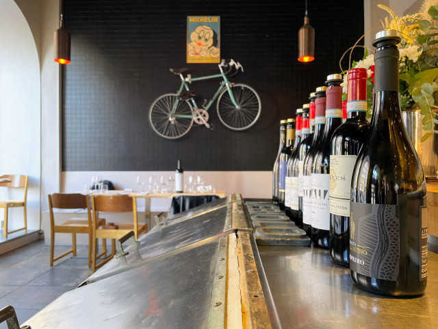 Retro Enoteca on täynnä pieniä hurmaavia yksityiskohtia.