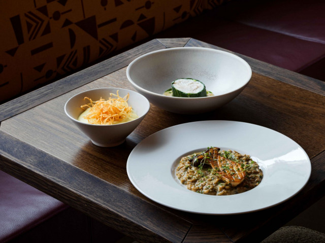 Menun pääruoat vievät metsiin ja Pyhäselän järvelle.