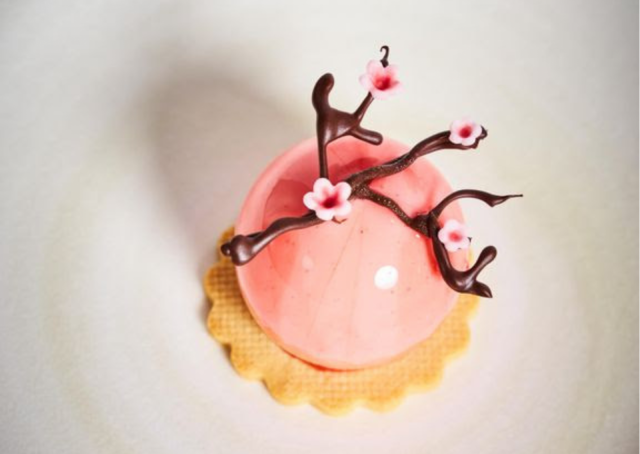 MOVE·5D:n annokset syntyvät käsityönä ilman turhaa kikkailua.