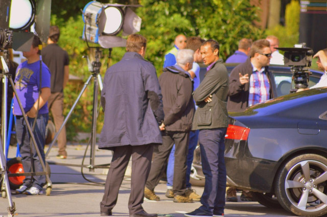 Emmerdalen kuvauksista/ei liity tekeillä olevaan crossover-jaksoon.