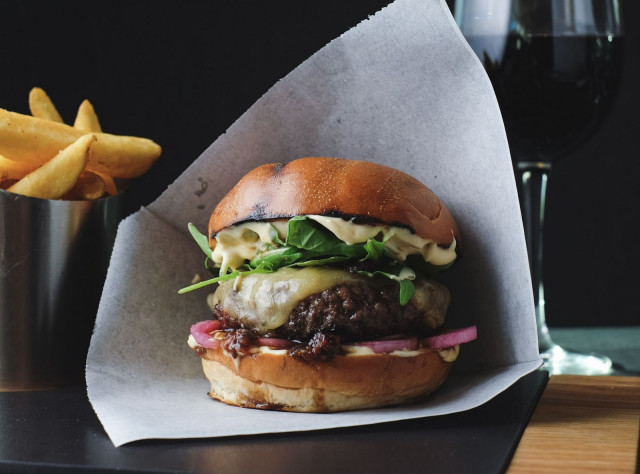 Dry Aged -burgeri lähtee vatsaasi kampanjan aikana erinomaiseen hintaan.